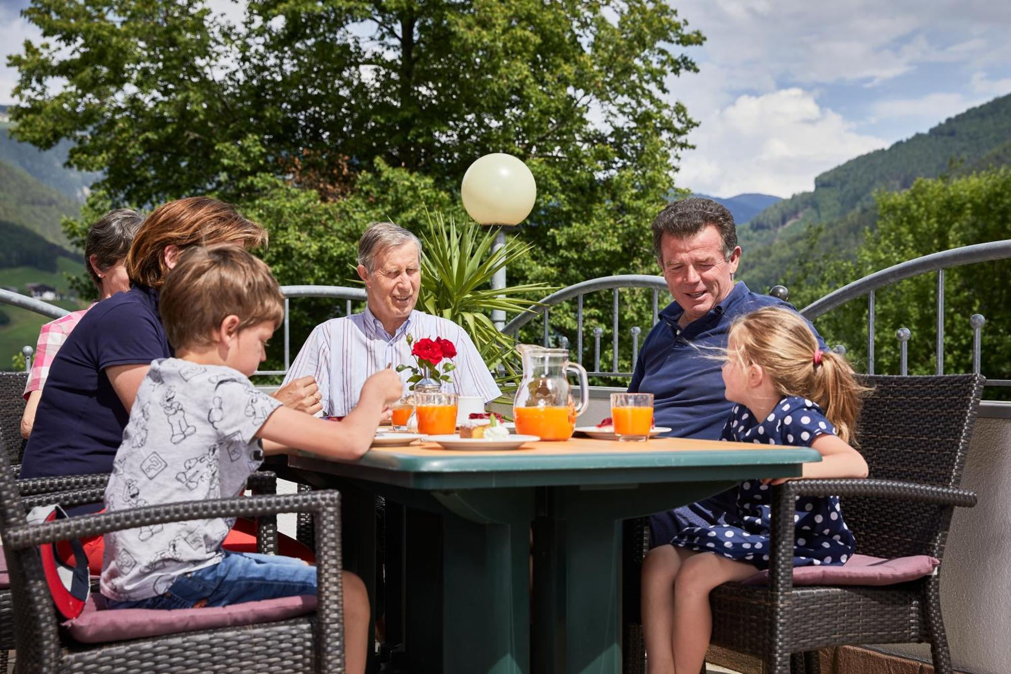 Ferienpension Zummuellerhof Natz-Schabs エクステリア 写真
